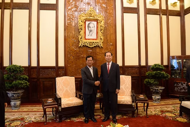 Chủ tịch nước Trần Đại Quang và ngài Kongthong Phongvichit.