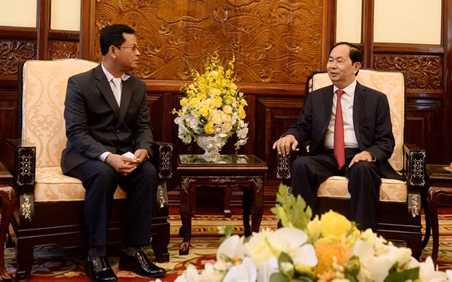 Chủ tịch nước Trần Đại Quang và ngài Kongthong Phongvichit tại buổi tiếp.