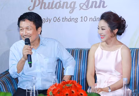 Cùng nhạc sĩ Phú Quang trong buổi họp báo ra mắt album “Nỗi nhớ mùa đông”.