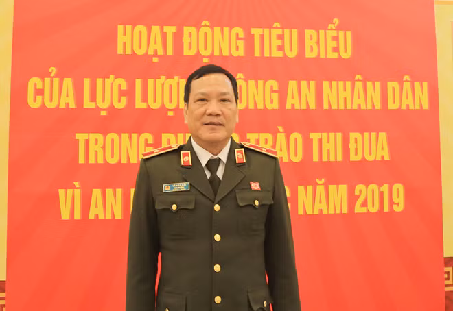 Thiếu tướng Lê Văn Hải.