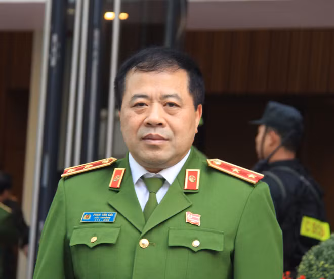 Trung tướng Phạm Văn Các.