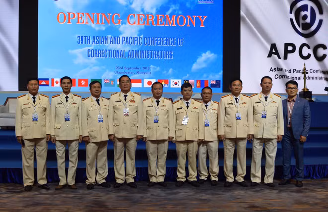 Đoàn công tác của cục Cảnh sát QLTG, CSGT, TGD làm việc tại Mông Cổ Đoàn công tác của cục Cảnh sát QLTG, CSGT, TGD làm việc tại Mông Cổ