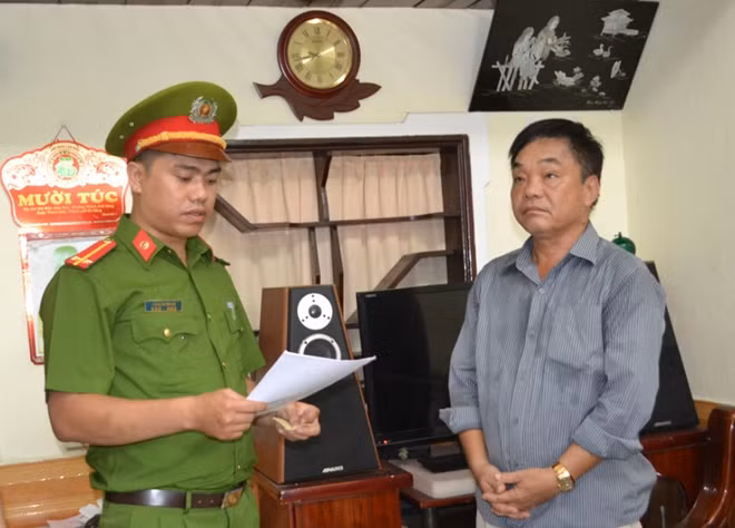 Công an TP Đà Nẵng đọc lệnh bắt bị can Võ Ngọc Quý