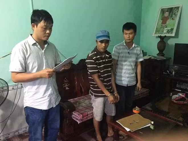 Cơ quan CSĐT Công an TP Tam Kỳ bắt một đối tượng trong đường dây cá độ
