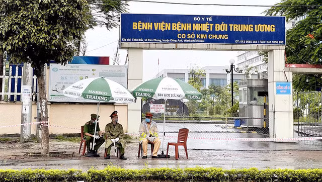 Bệnh viện Nhiệt đới Trung ương (cơ sở Kim Chung), đang bị phong tỏa.