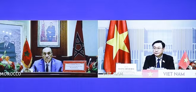 Chủ tịch Quốc hội Vương Đình Huệ và Chủ tịch Hạ viện Morocco Habib El Malki tại buổi hội đàm.