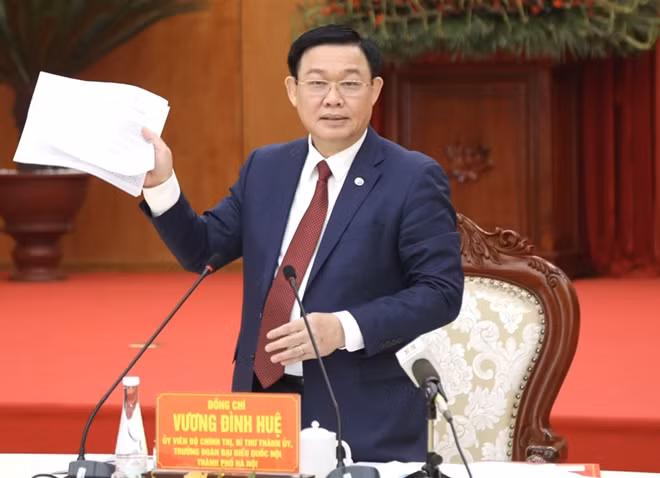 Bí thư Thành uỷ Hà Nội yêu cầu quận Hoàng Mai hành động quyết liệt, xác định rõ phương hướng, mục tiêu và diện mạo của quận trong 3 năm tới.