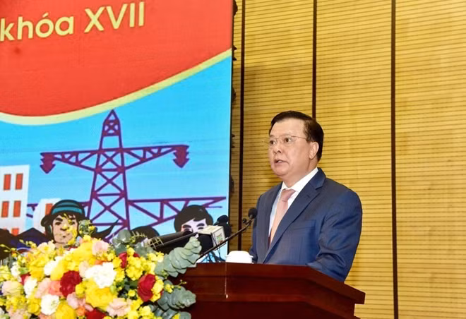 Bí thư Thành uỷ Hà Nội Đinh Tiến Dũng phát biểu khai mạc hội nghị.