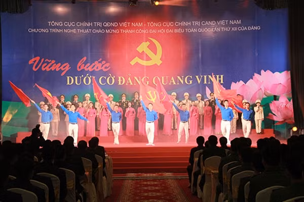 Một tiết mục nghệ thuật đặc sắc tại chương trình.