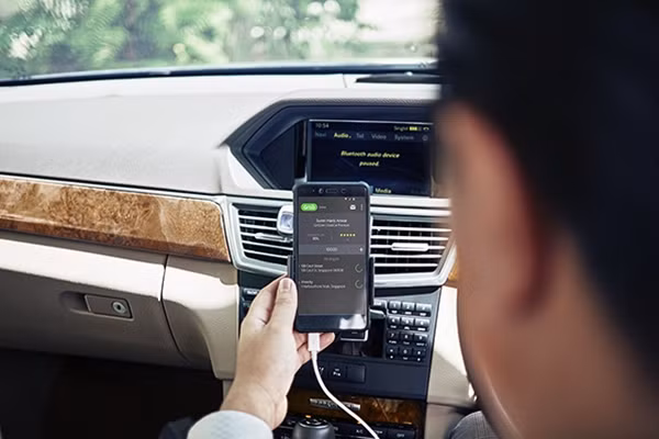 Tập hợp tất cả dịch vụ vận tải dưới một thương hiệu duy nhất - Grab.