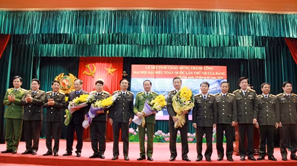 Các đại biểu tại Lễ mít tinh.