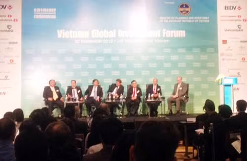 Diễn đàn đầu tư toàn cầu Việt Nam 2015.