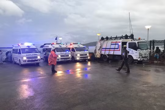 Xe cứu thương được triển khai tại khu vực càng Phuket. Ảnh: The Nation