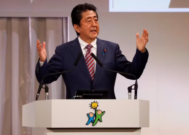 Thủ tướng Nhật Bản Shinzo Abe. Ảnh: Reuters