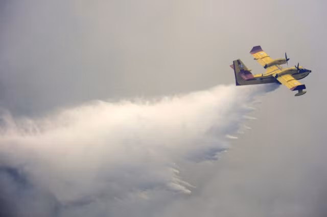 Hình ảnh mô phỏng chiến thuật có tên Canadair. Ảnh: The Local