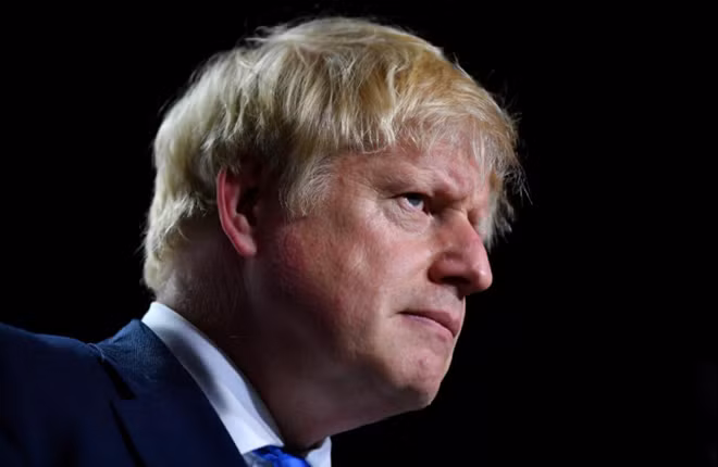 Thủ tướng Boris Johnson vừa đưa ra một nước cờ mới trong chiến lược Brexit của mình. Ảnh: Reuters