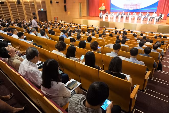 Các đại biểu tham dự buổi Tọa đàm.