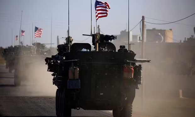 Hình ảnh quân đội Mỹ gần thành phố Manbij miền Bắc Syria. Ảnh: Getty Hình ảnh quân đội Mỹ gần thành phố Manbij miền Bắc Syria. Ảnh: Getty