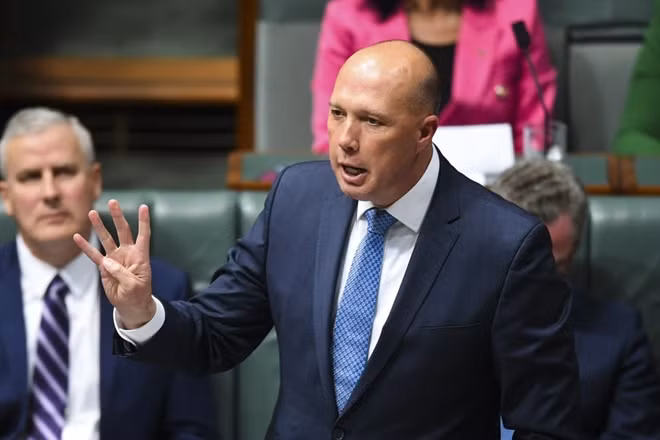 Nguyên Bộ trưởng Nội vụ Peter Dutton đang nhận được nhiều sự ủng hộ từ các bộ trưởng. Ảnh: The Conversation