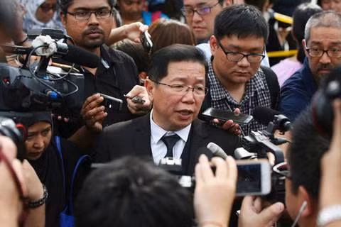 Ông Gooi Soon Seng, một trong những người bào chữa cho hai nghi phạm. Ảnh: The News Tribute Ông Gooi Soon Seng, một trong những người bào chữa cho hai nghi phạm. Ảnh: The News Tribute