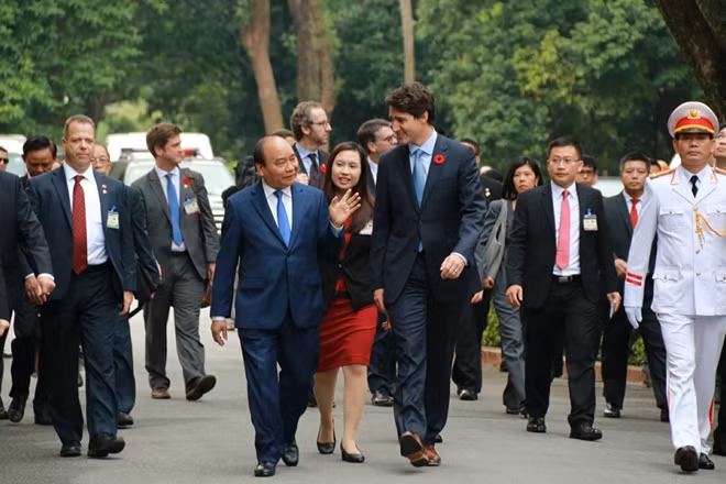 Chuyến thăm chính thức Việt Nam của Thủ tướng Canada Justin Trudeau nhằm nâng tầm quan hệ hai nước, tạo cơ sở để thúc đẩy quan hệ hữu nghị, hợp tác giữa hai nước thời gian tới theo hướng thực chất, hiệu quả hơn trên các lĩnh vực chính trị, ngoại giao, kinh tế- thương mại, an ninh- quốc phòng, giáo dục - đào tạo, khoa học - công nghệ, hợp tác phát triển.