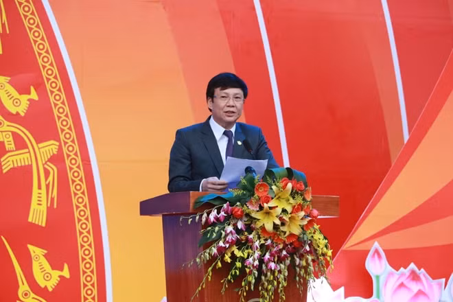 Nhà báo Hồ Quang Lợi – Phó Chủ tịch Thường trực Hội Nhà báo Việt Nam, Trưởng Ban Tổ chức Hội Báo Toàn quốc năm 2019 phát biểu tại lễ bế mạc.