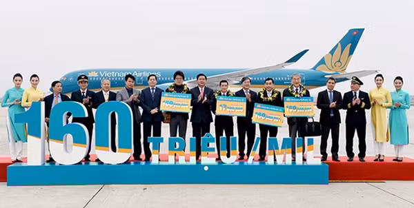 Buổi lễ chào đón hành khách thứ 160 triệu.