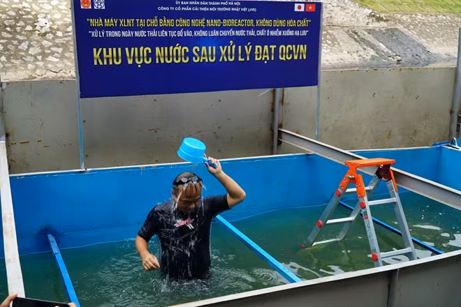 Nước sông Tô Lịch sau khi được xử lý đã đạt chuẩn.