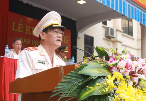 Thiếu tướng PGS.TS Nguyễn Mạnh Hà, Hiệu trưởng nhà trường đọc diễn văn khai giảng năm học mới.