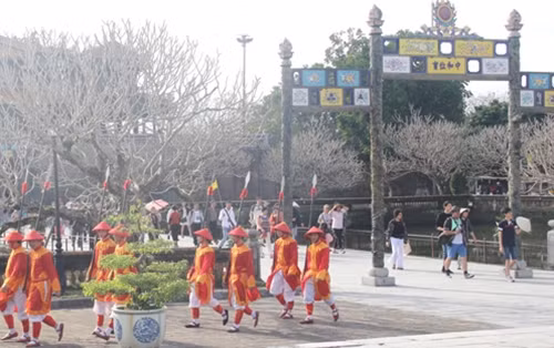 Di tích cố đô Huế.