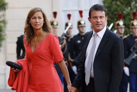 Ông Manuel Valls và vợ - bà Anne Gravoin.