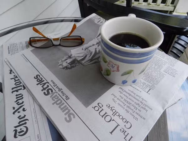 Dù vẫn đang có lời, nhưng Tổng biên tập The New York Times cho rằng, việc cắt giảm nhân sự vẫn có thể diễn ra vì sự thay đổi định hướng phát triển theo xu thế mới. Dù vẫn đang có lời, nhưng Tổng biên tập The New York Times cho rằng, việc cắt giảm nhân sự vẫn có thể diễn ra vì sự thay đổi định hướng phát triển theo xu thế mới.