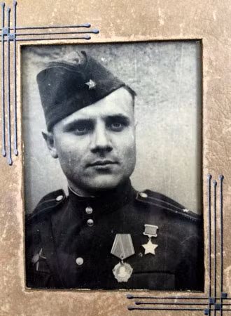 Bức ảnh về người cha N. Vladimirovich mà ông D. Currie còn lưu giữ được.