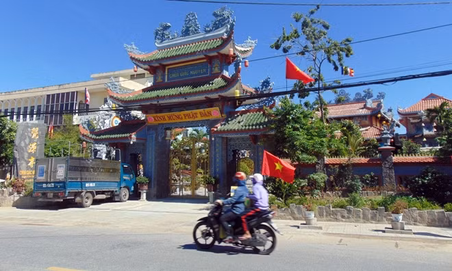 Chùa Giác Nguyên tại thị trấn Ái Nghĩa, huyện Đại Lộc.