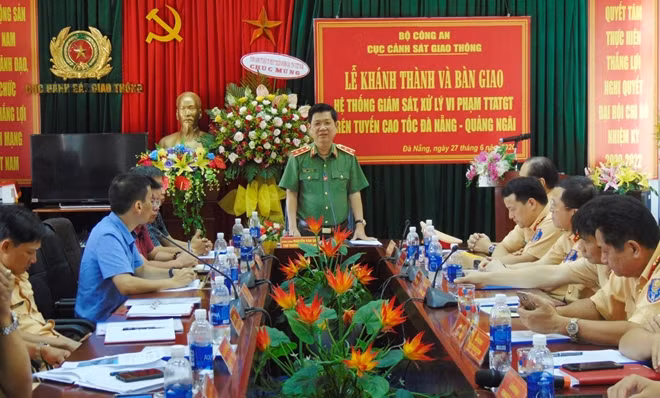 Thứ trưởng Nguyễn Văn Sơn phát biểu chỉ đạo tại buổi lễ.