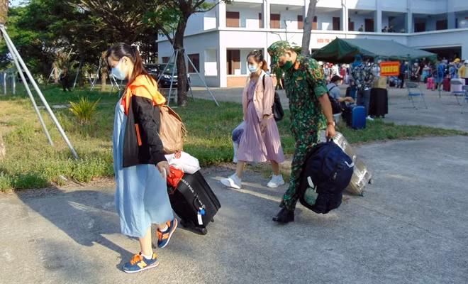 Trong số các công dân hoàn thành thời gian cách ly đợt này có nhiều phụ nữ mang thai.