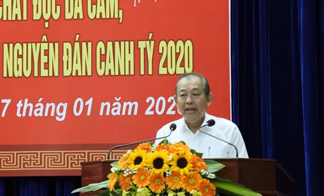 Phó Thủ tướng Trương Hòa Bình phát biểu tại buổi trao quà.