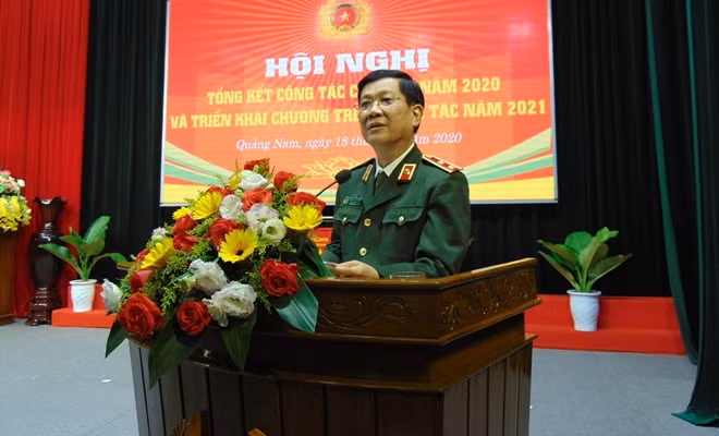 Thứ trưởng Nguyễn Văn Sơn phát biểu chỉ đạo tại hội nghị.