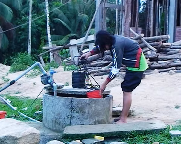 Khổ vì giếng nước nhiễm mặn.