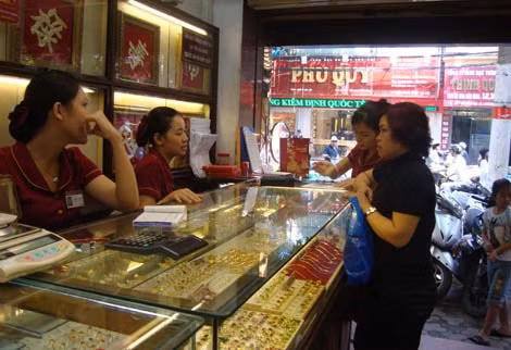 Gia vàng giảm nhưng không thu hút được các nhà đầu tư.