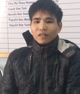 Đối tượng Chu Văn Đạt tại cơ quan Công an. Đối tượng Chu Văn Đạt tại cơ quan Công an.
