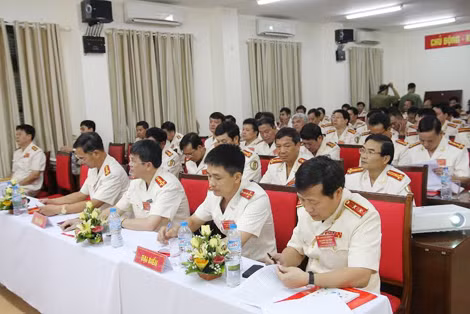 Phó Tổng cục trưởng Tổng cục An ninh Vũ Thanh Bình cùng các đại biểu dự Đại hội. Ảnh Việt Hưng.