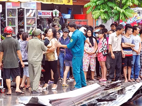 Lo lắng khi tài sản bị “bà hỏa” thiêu rụi.