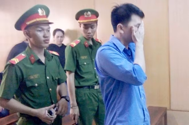 Bị cáo Phan Chánh Anh Mẫn tại toà.