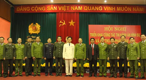 Thứ trưởng Lê Quý Vương và các đại biểu dự Hội nghị.