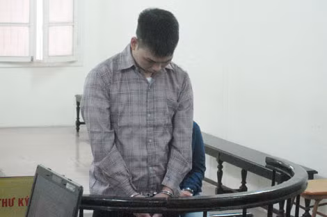 Bị cáo Tuân. Bị cáo Tuân.