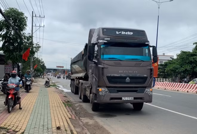 Chiếc xe ben gây tai nạn