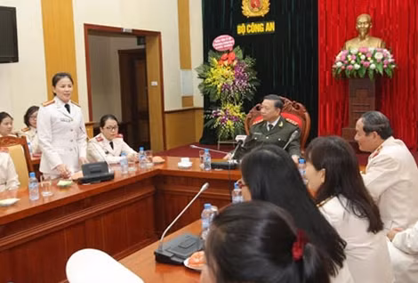 Toàn cảnh buổi gặp mặt . Ảnh: Việt Hưng.