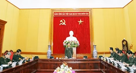 Thứ trưởng Thường trực Đặng Văn Hiếu phát biểu tại cuộc họp.