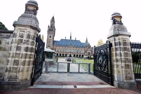 Trụ sở tòa án trọng tài tại The Hague (Hà Lan).